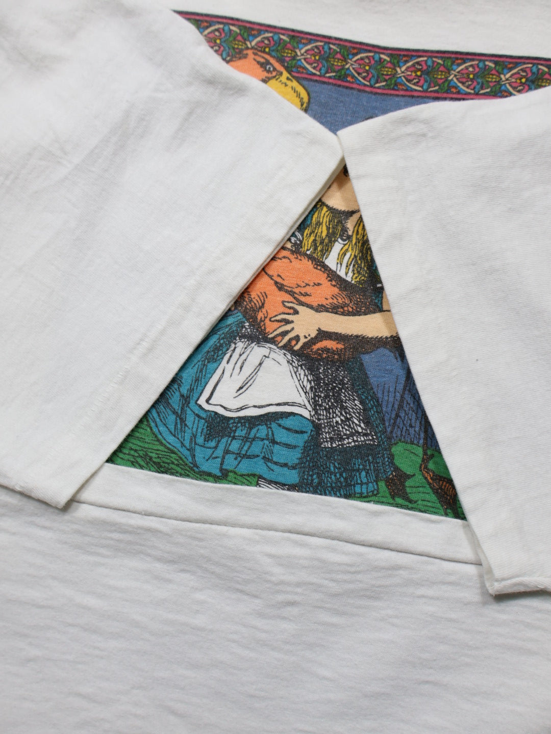 90s ALICE IN WONDERLAND Tシャツ